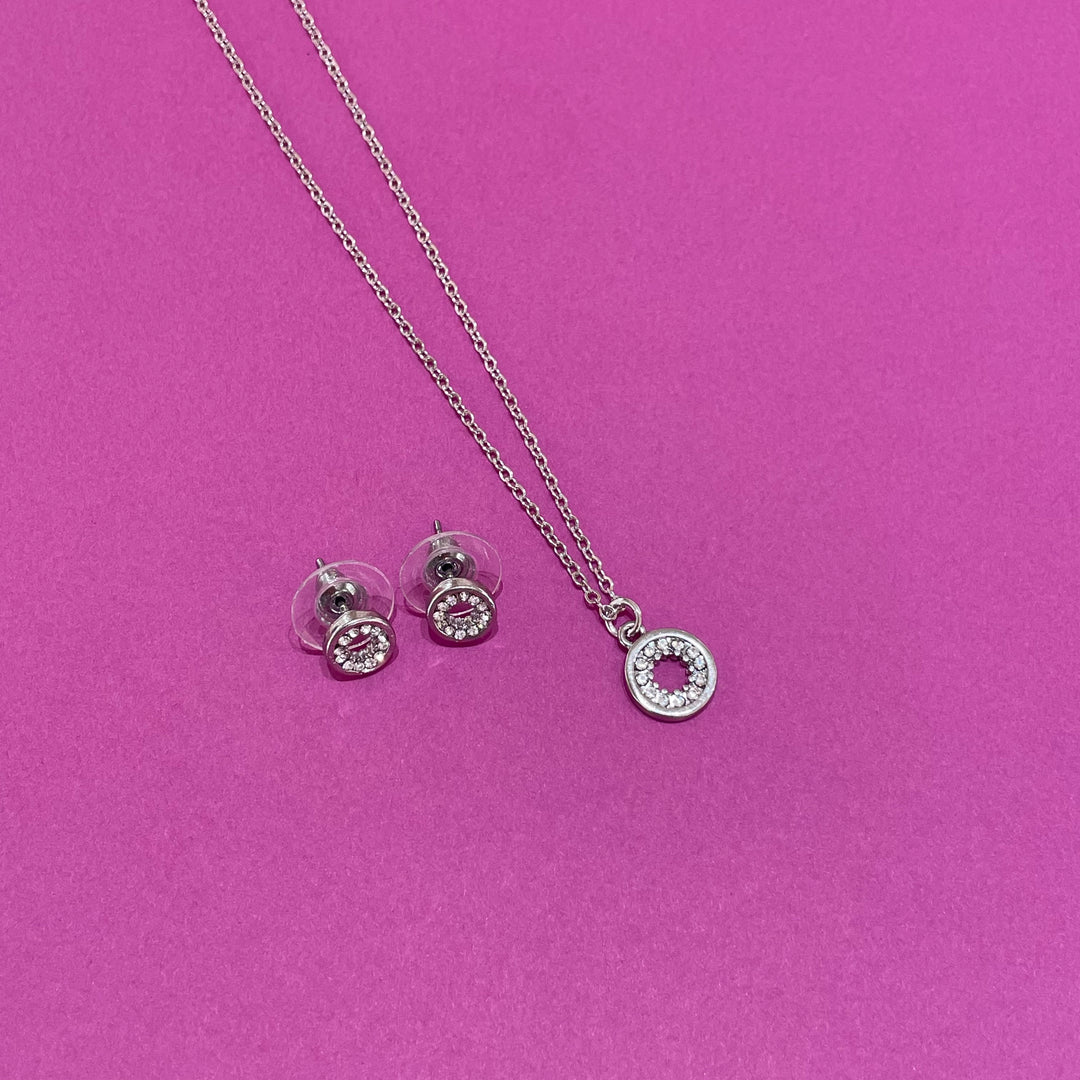 Pendant set
