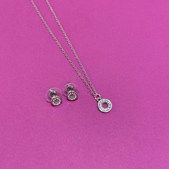Pendant set