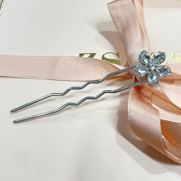 Flower Swarovski pin
