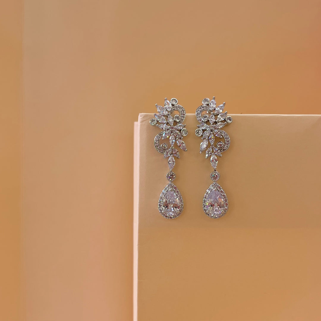 Silver zircone teardrop earrings