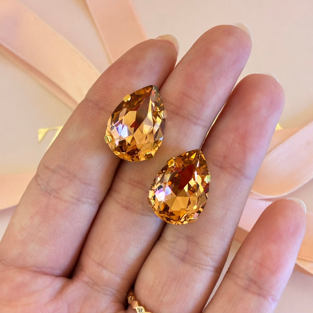Teardrop Peach Preciosa crystals gold plated set