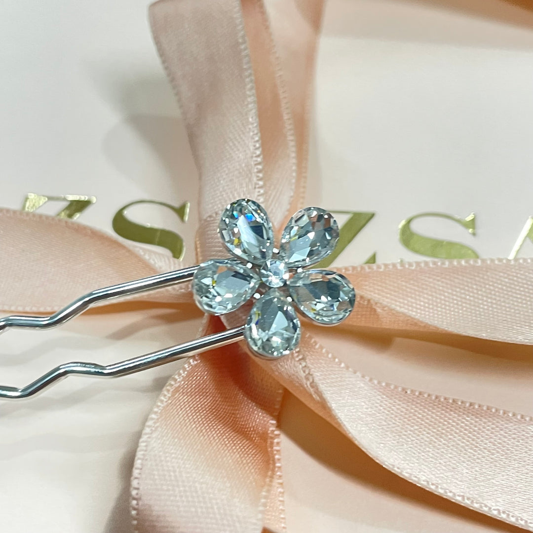Flower Swarovski pin