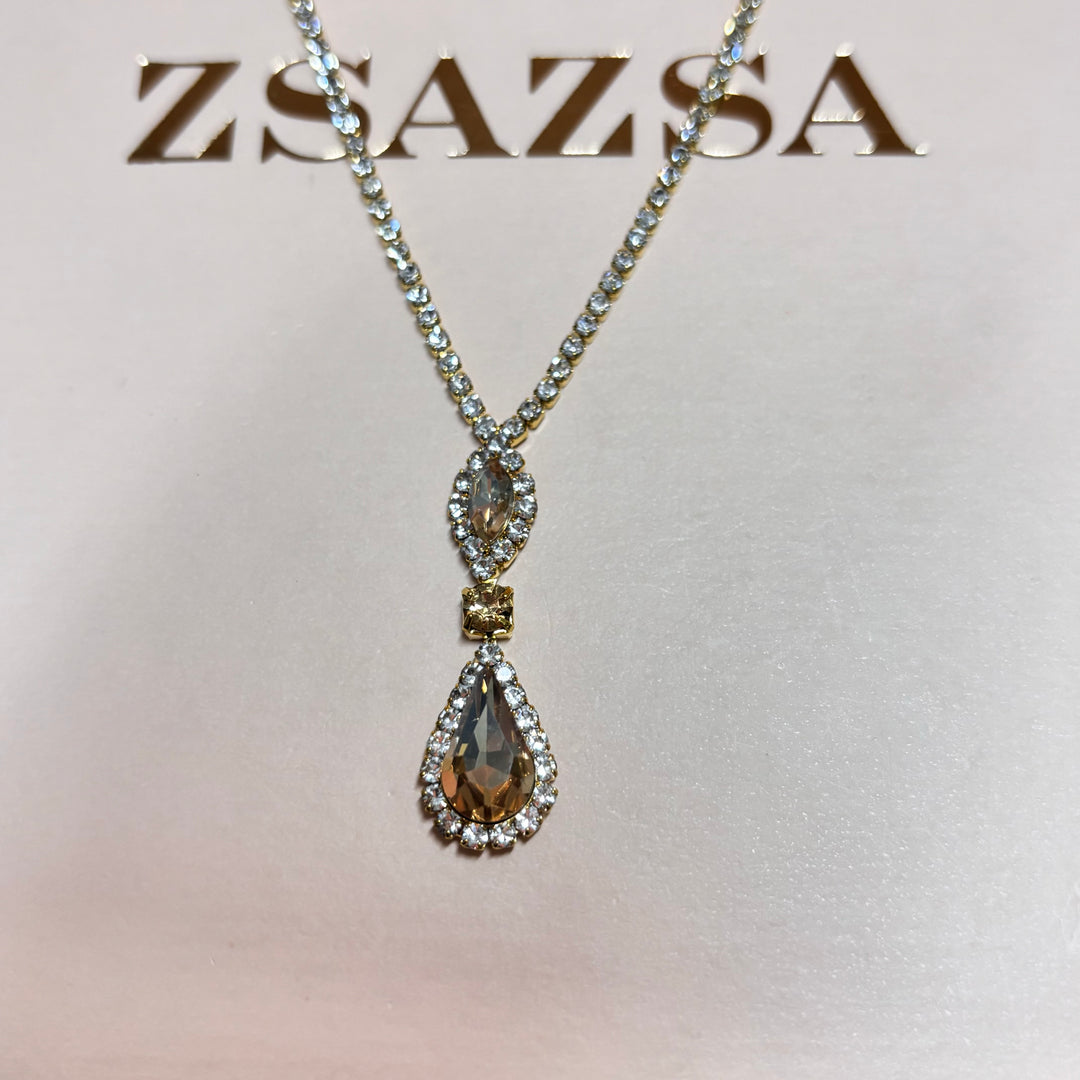 Marquiese and teardrop bronze rhinestone set