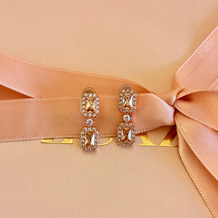 Peach zircone rectangular earrings