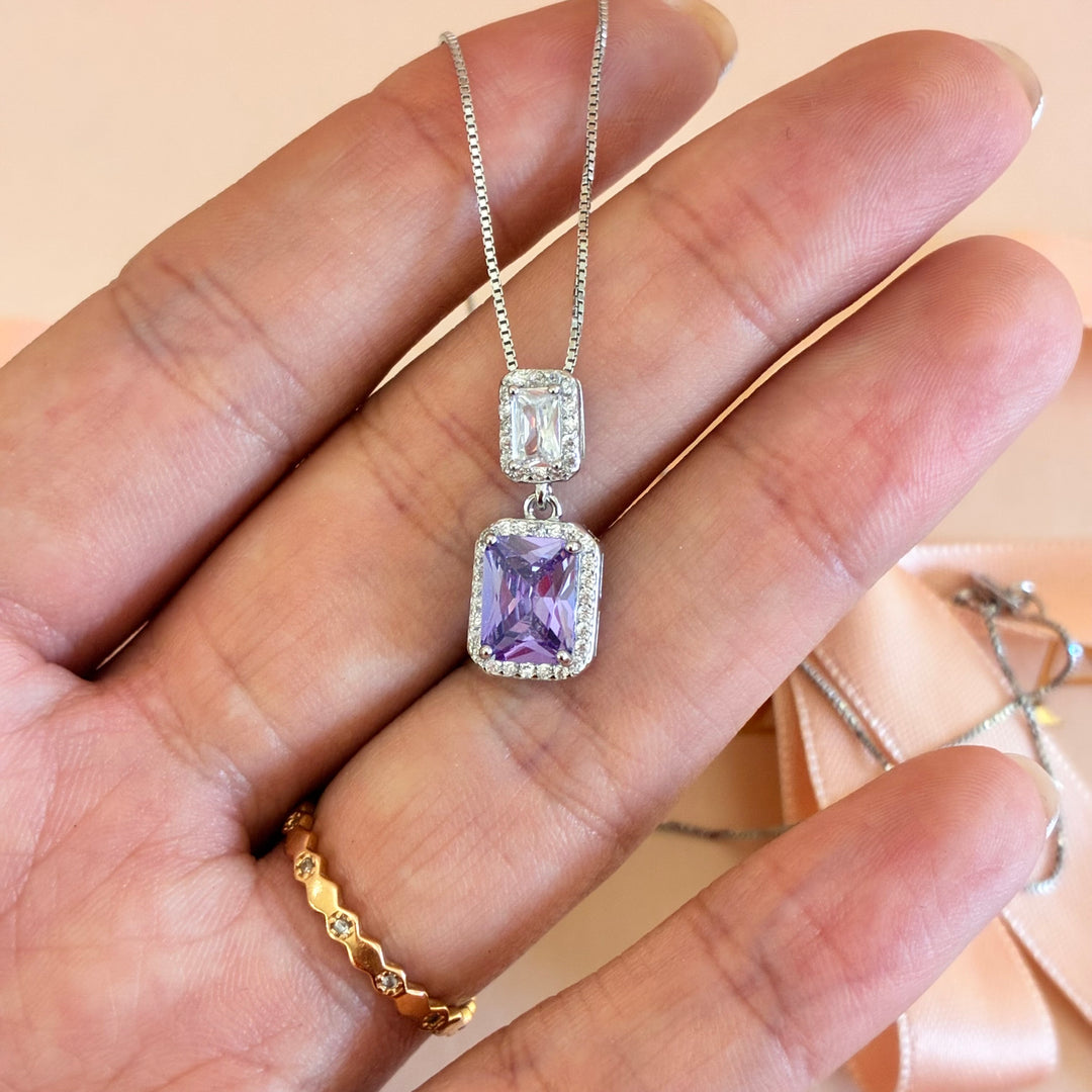 Lilac rectangular zircone pendant set