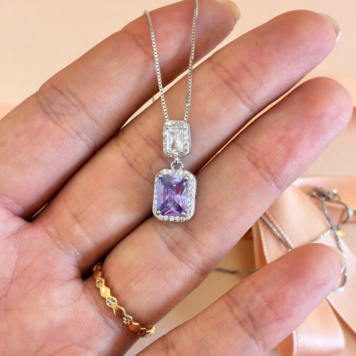 Lilac rectangular zircone pendant set