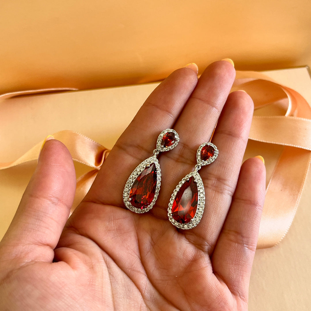 Red teardrop zircone earrings