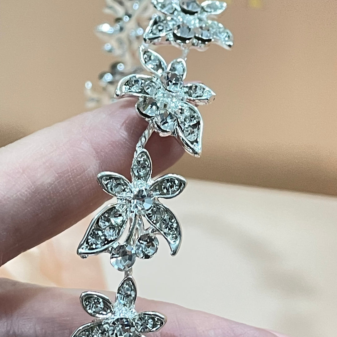 Cluster butterfly flexible headpiece