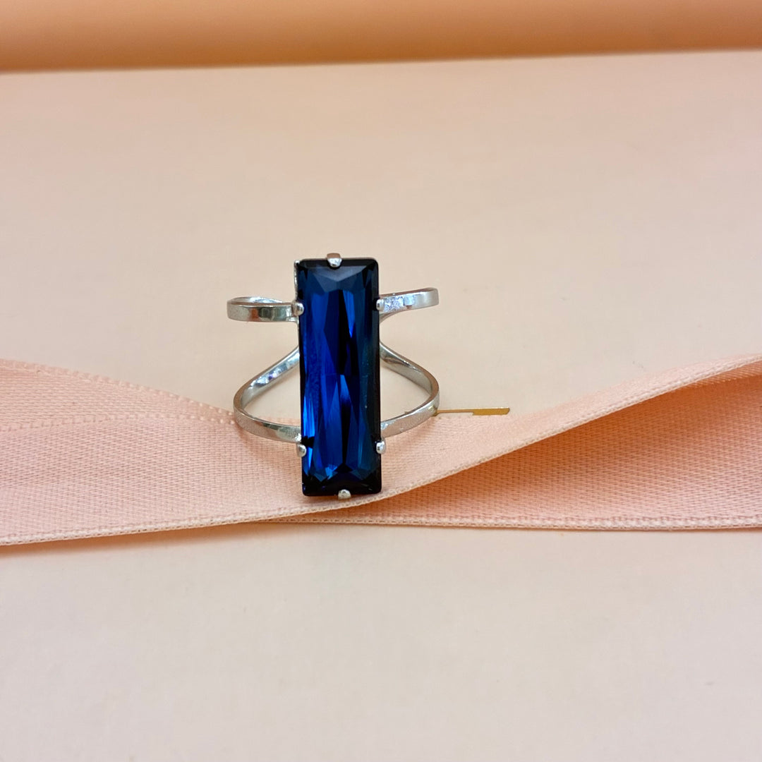 Rectangular navy blue preciosa crystals ring