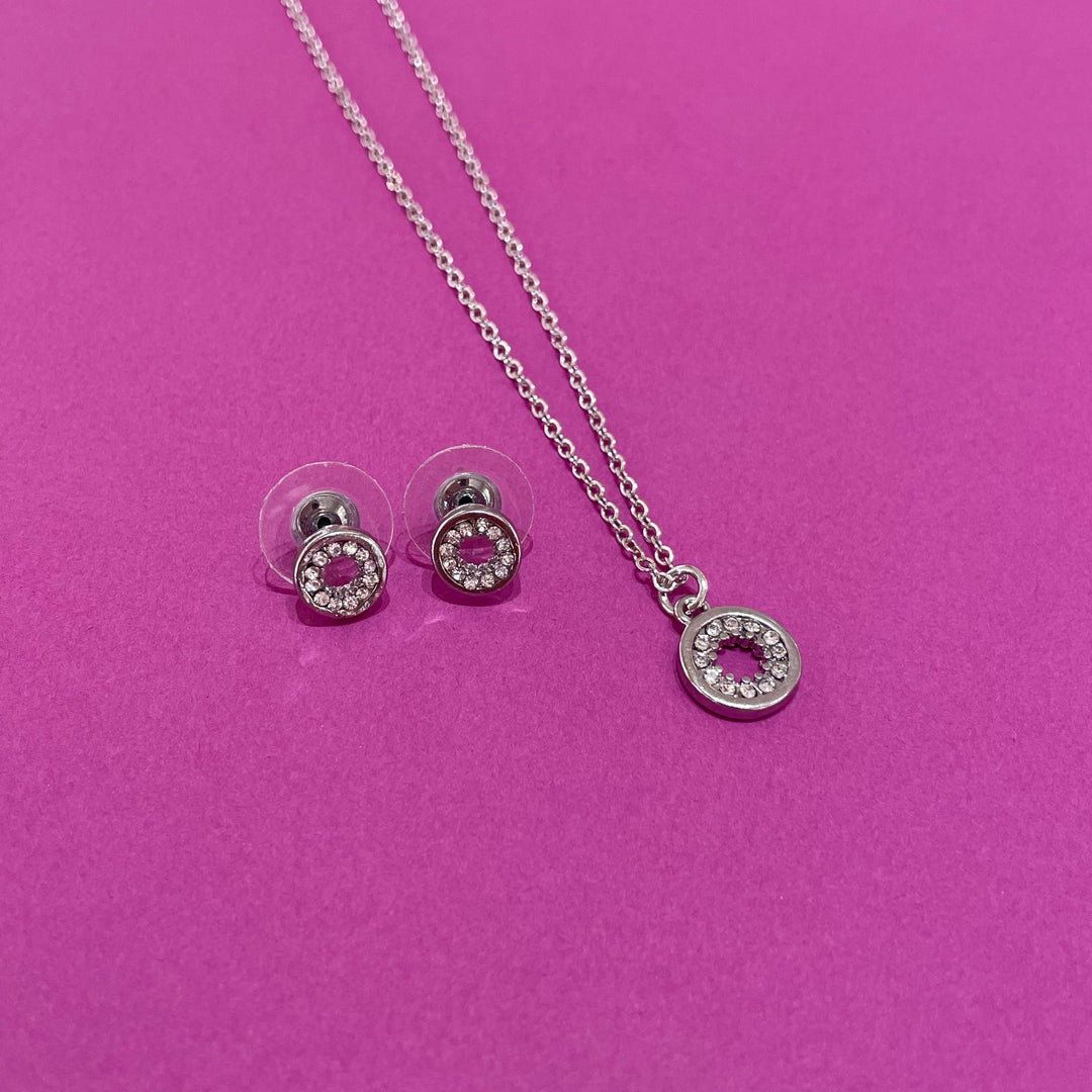 Pendant set