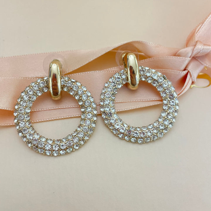 Round earrings