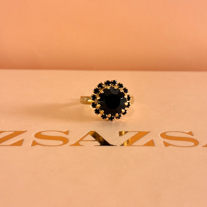 Black Preciosa crystals dainty round set