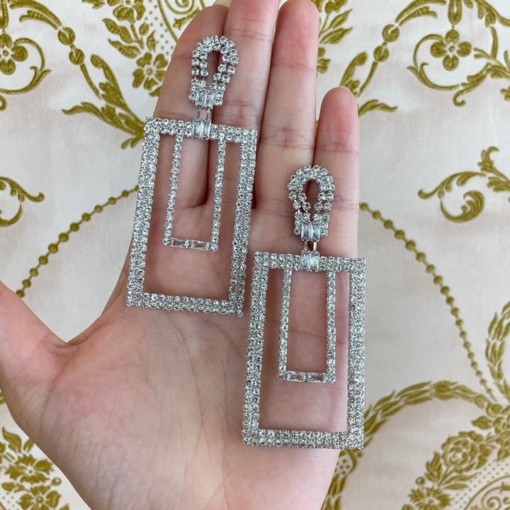 Elegant earrings
