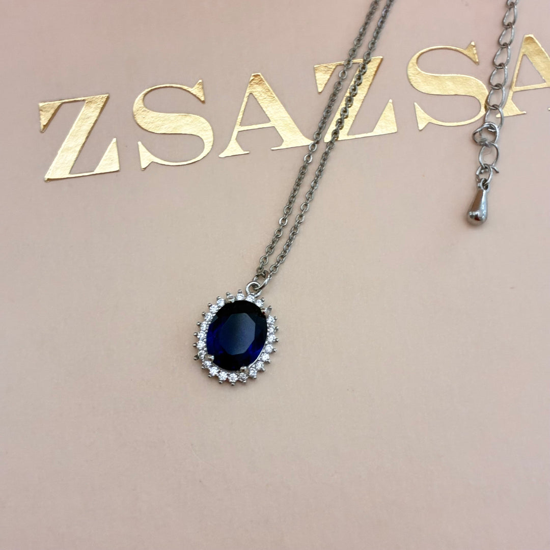 Oval navy blue zircone pendant