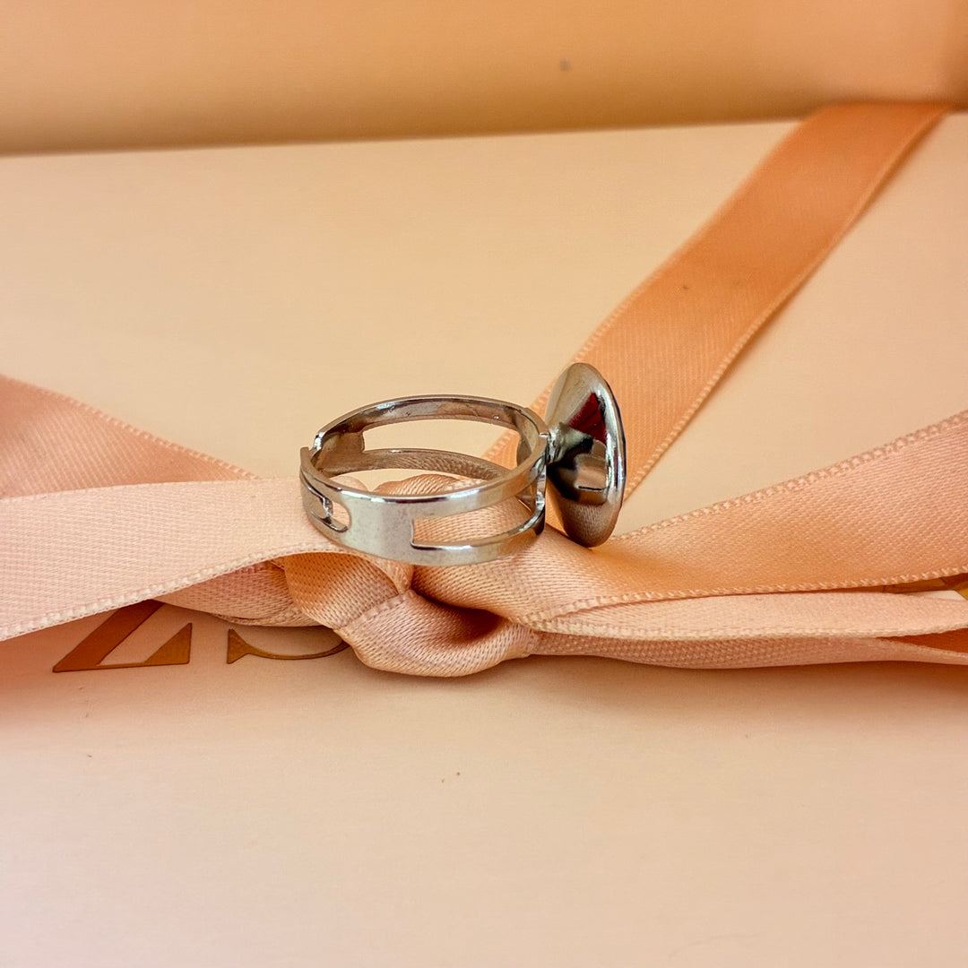 Royal blue round silver ring