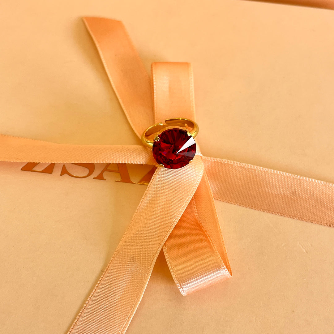 Red round preciosa crystal ring