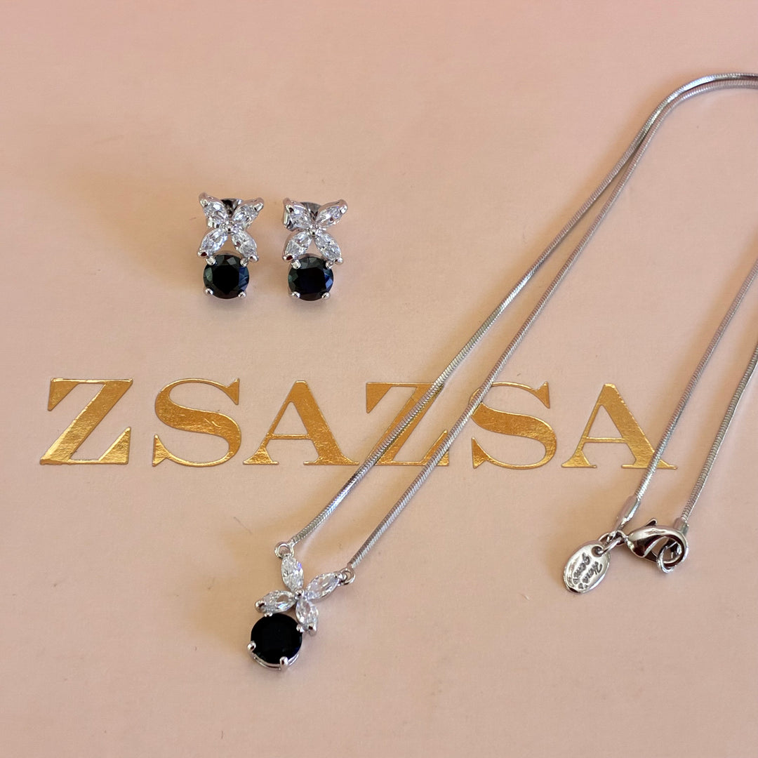 Black dainty flower pendant set