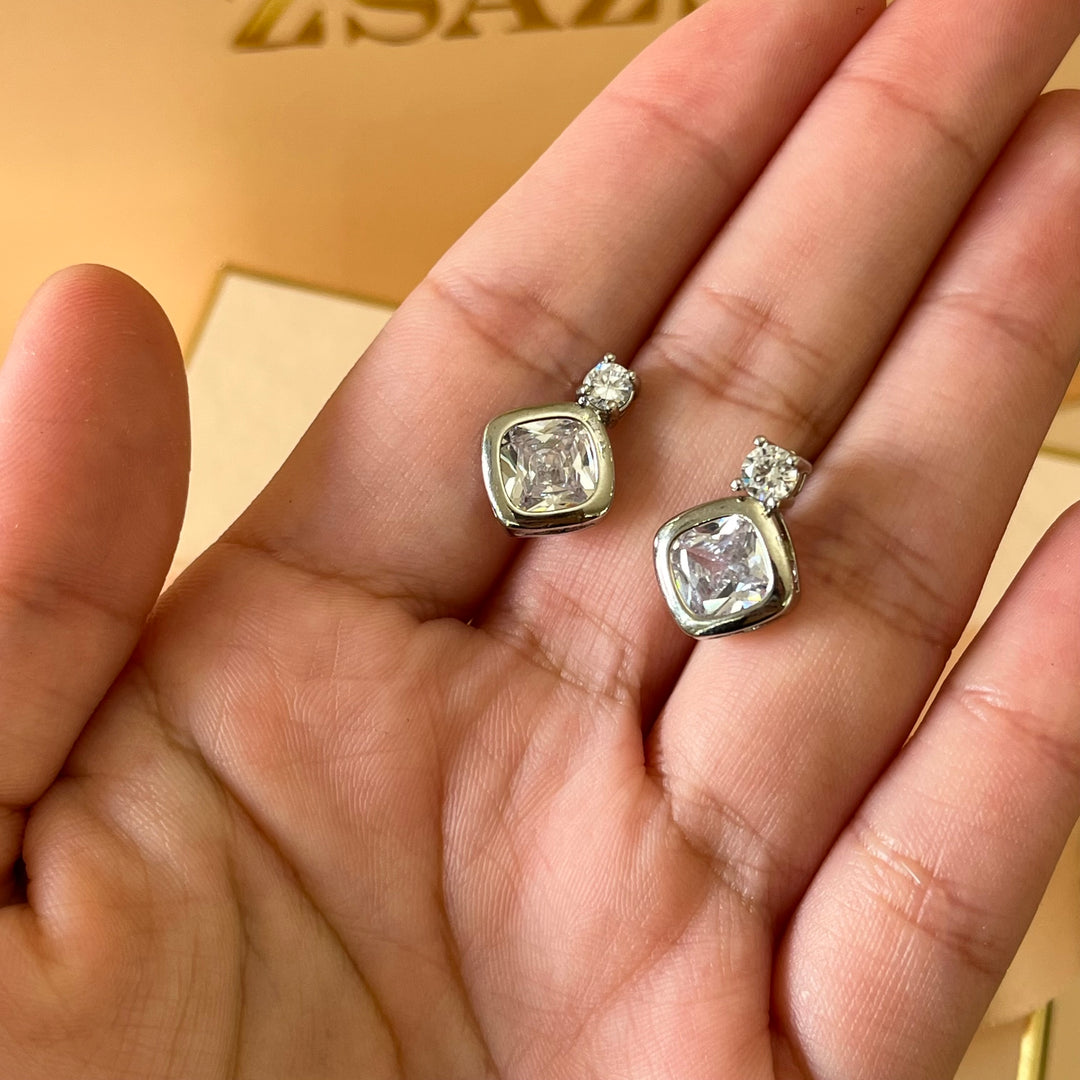 Silver zircone studs