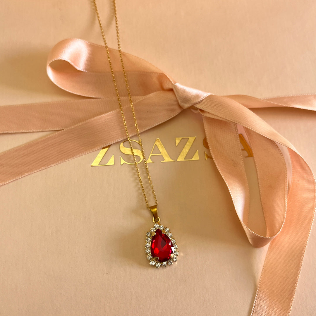 Red teardrop presiosa crystals set