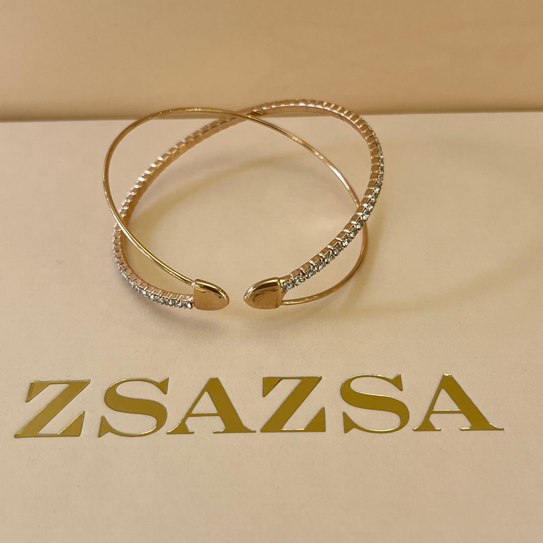 Gold bangle