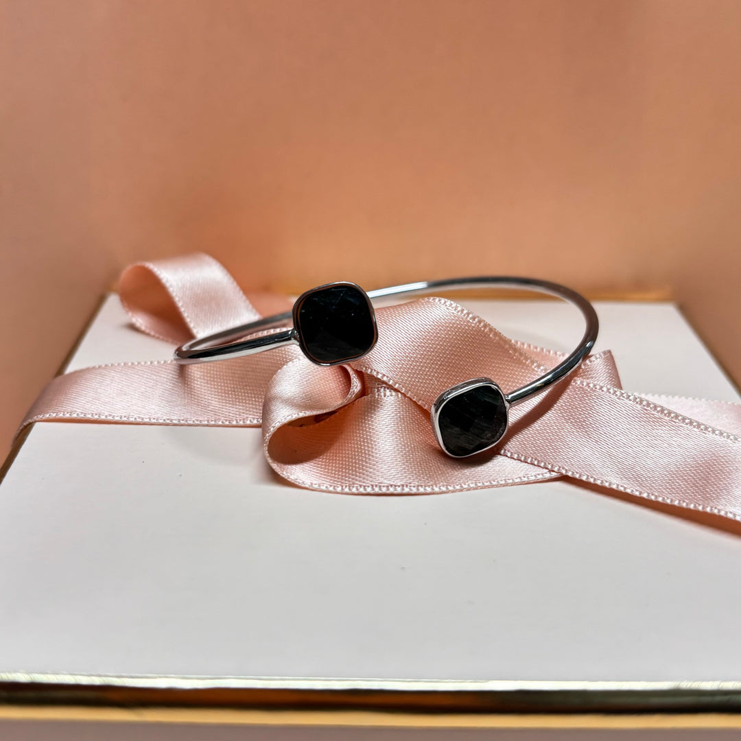 Dainty dark grey bangle