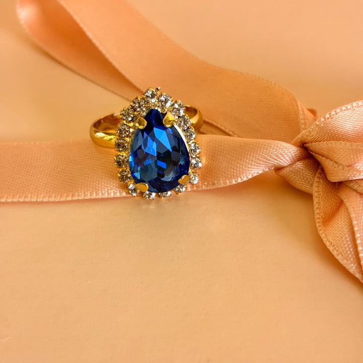 Royal blue teardrop Preciosa crystals gold plated set