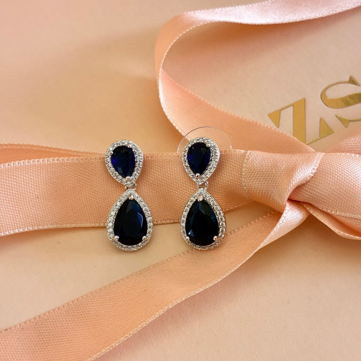 Double teardrop navy blue zircone earrings