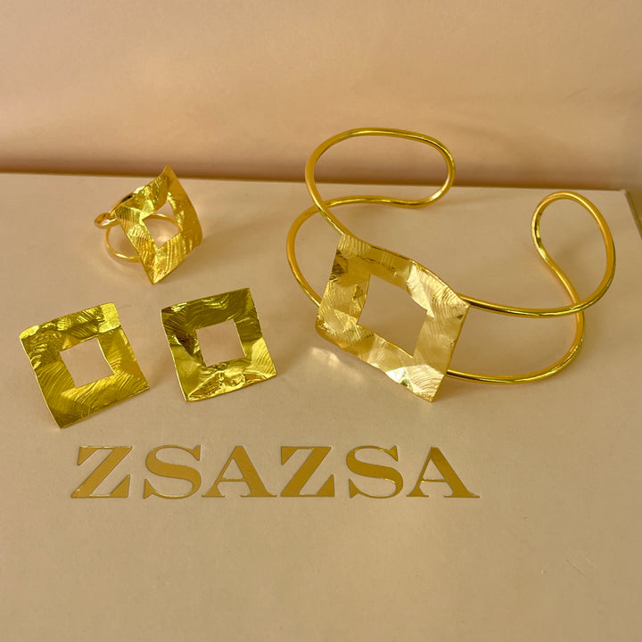 Square gold handmade set