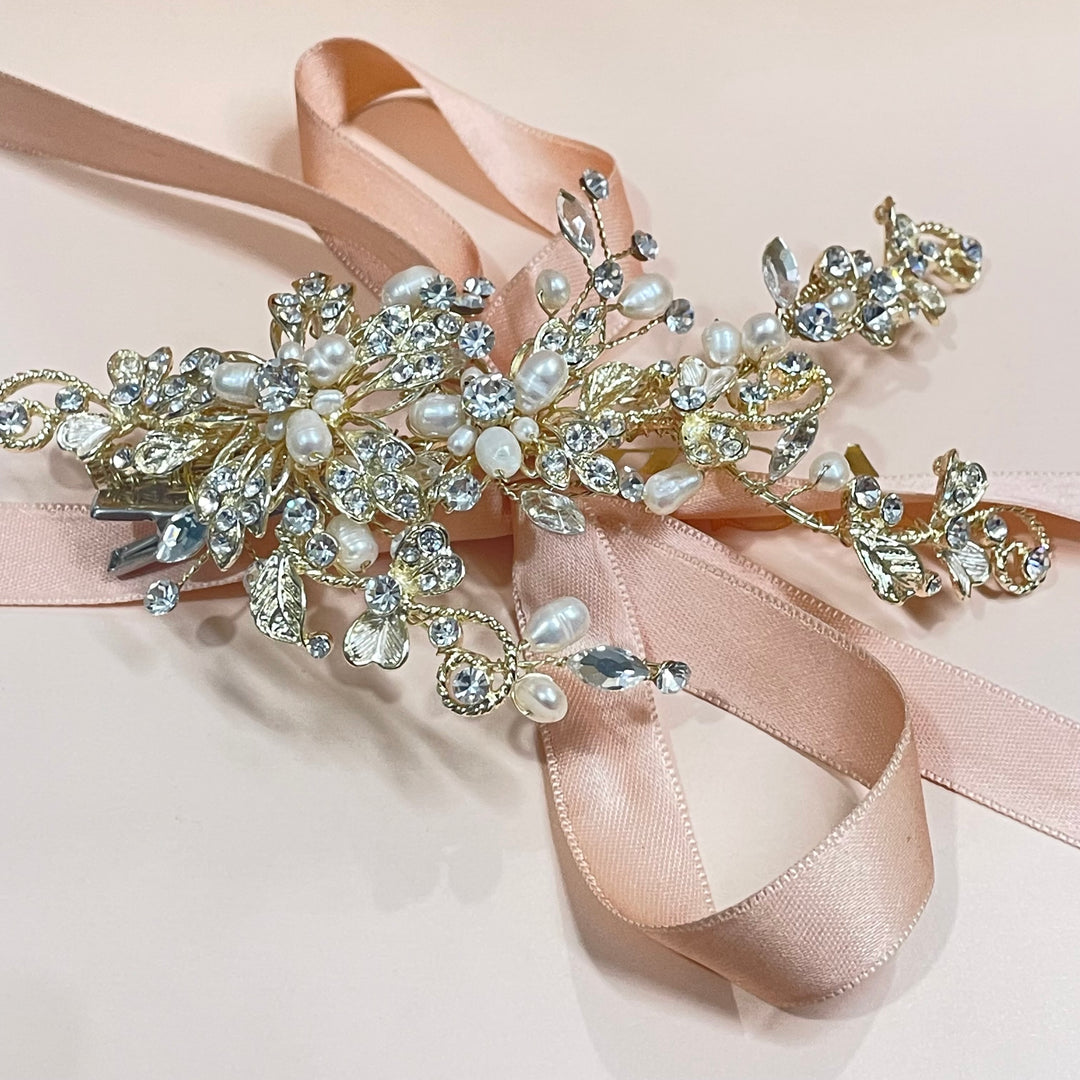 Fresh water pearl gold and pearl hair clip