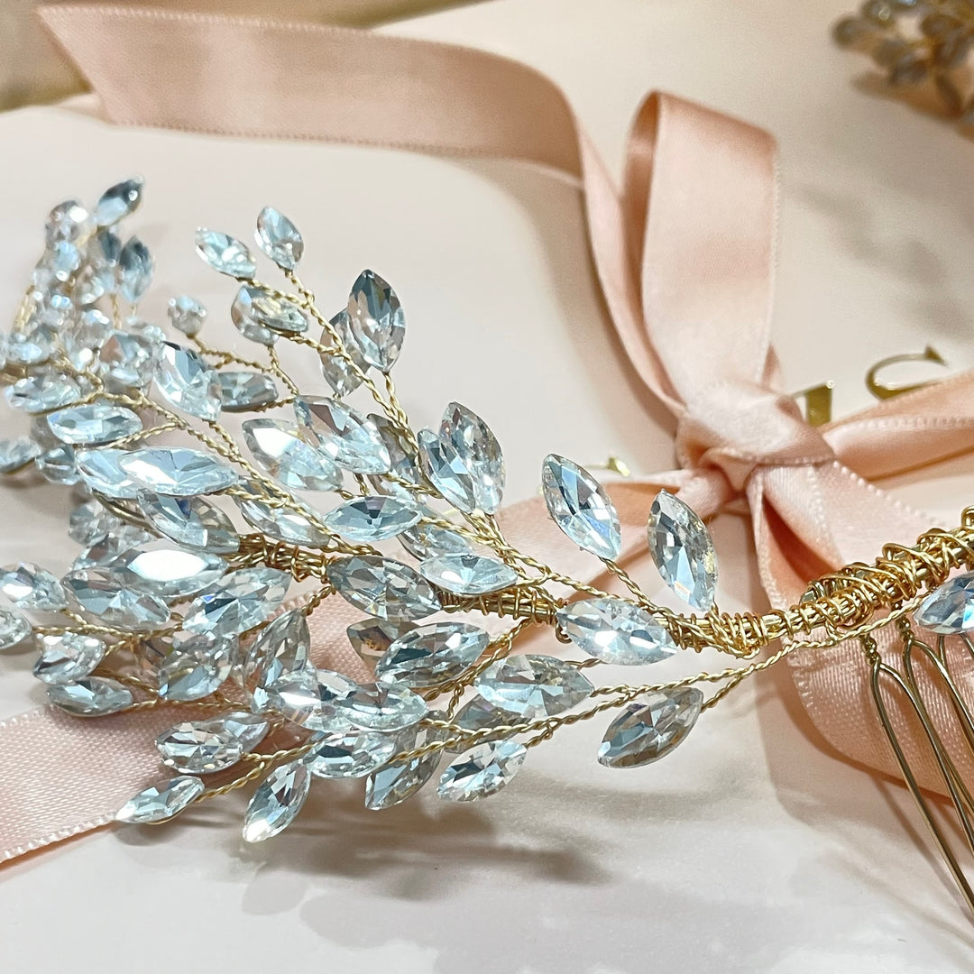 Stunning 2 side marquise comb