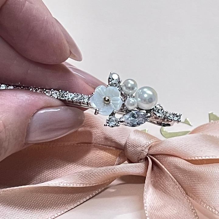 Mother of pearl flower hair clip