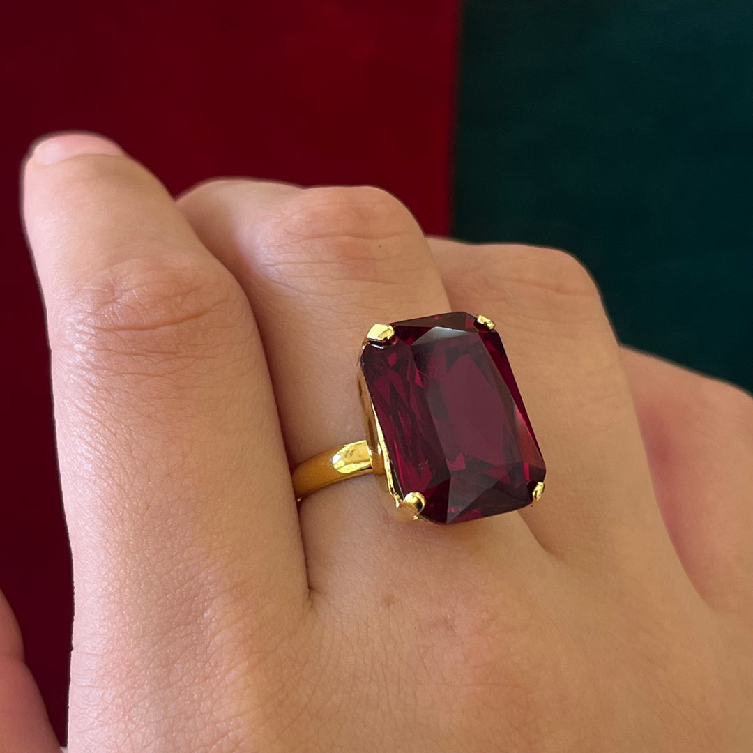 Dark red preciosa Crystals set