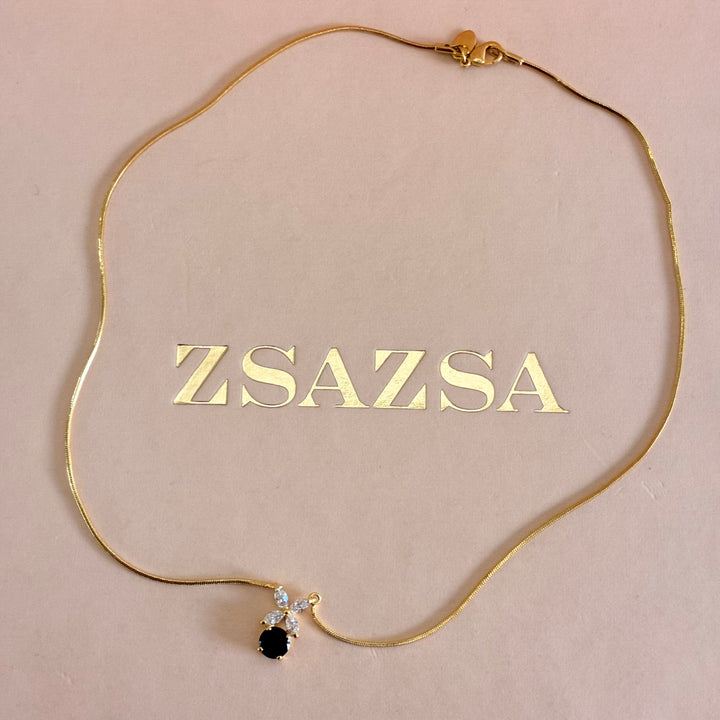 Flower and black round zircone pendant