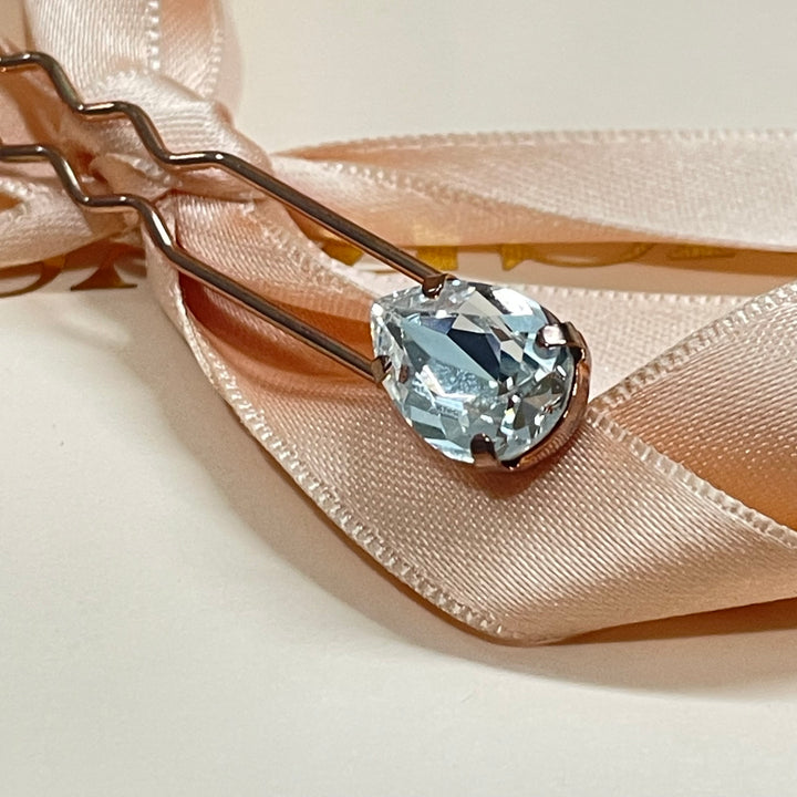 Rose gold or gold pin