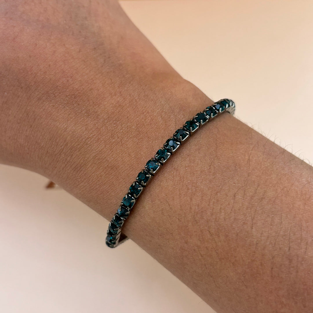 Green elasticated bangle