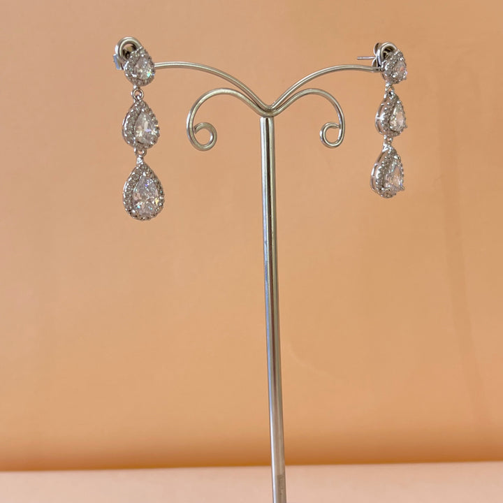 Silver zircone teardrop earrings