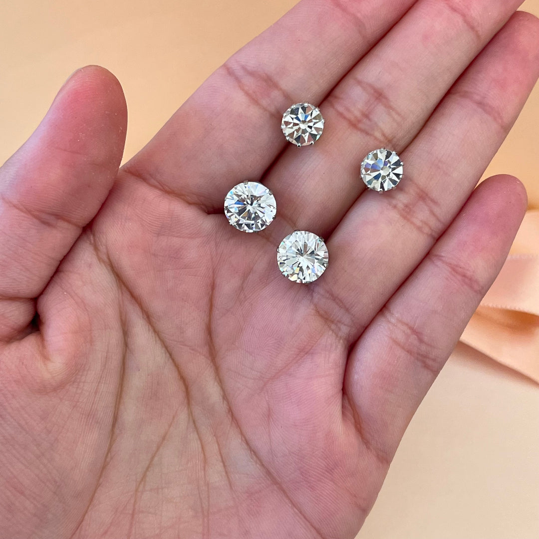 Silver zircone round solitaire studs