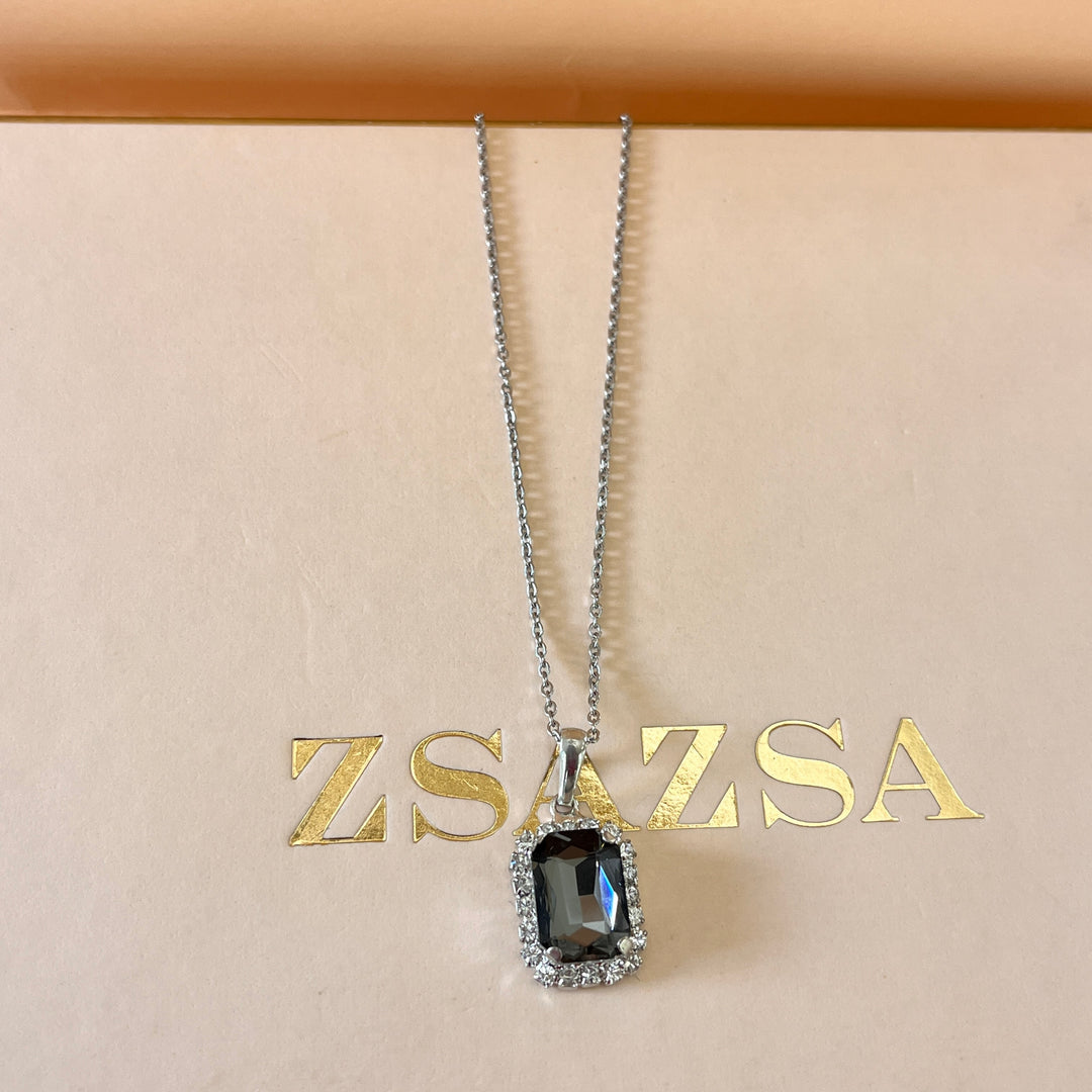 Grey rectangular Preciosa crystals set