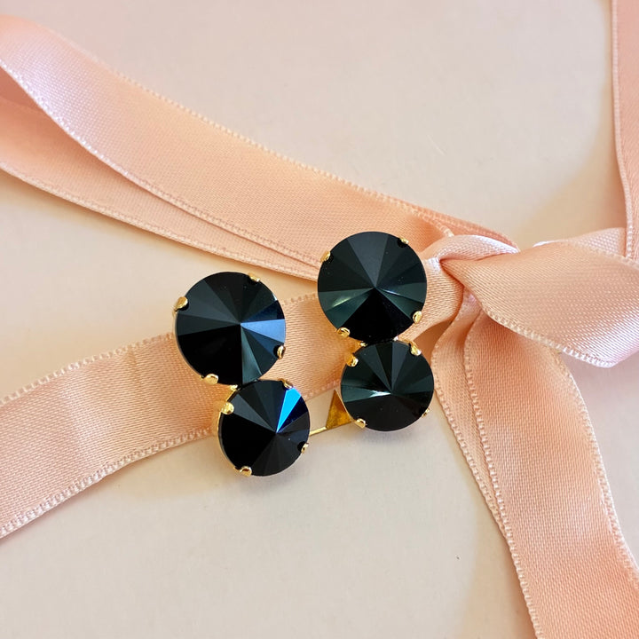 Double round black gold plated earrings