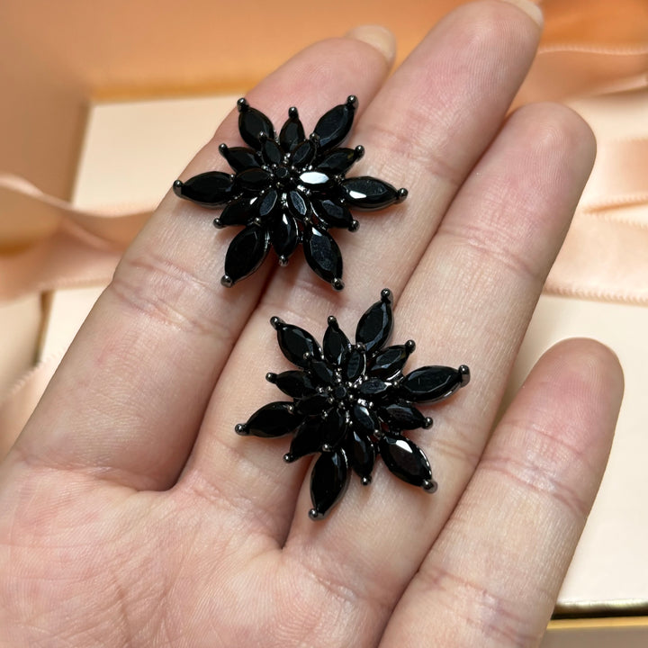 Flower all black rhinestone studs