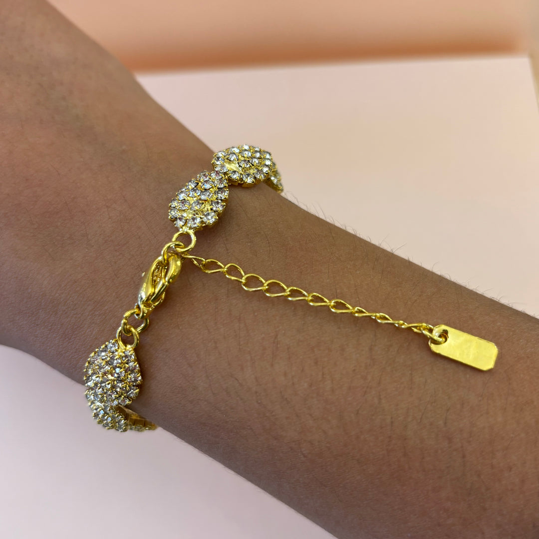 Elegant rhinestone bracelet