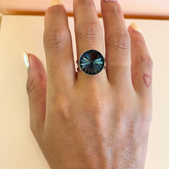 Black Swarovski crystals set