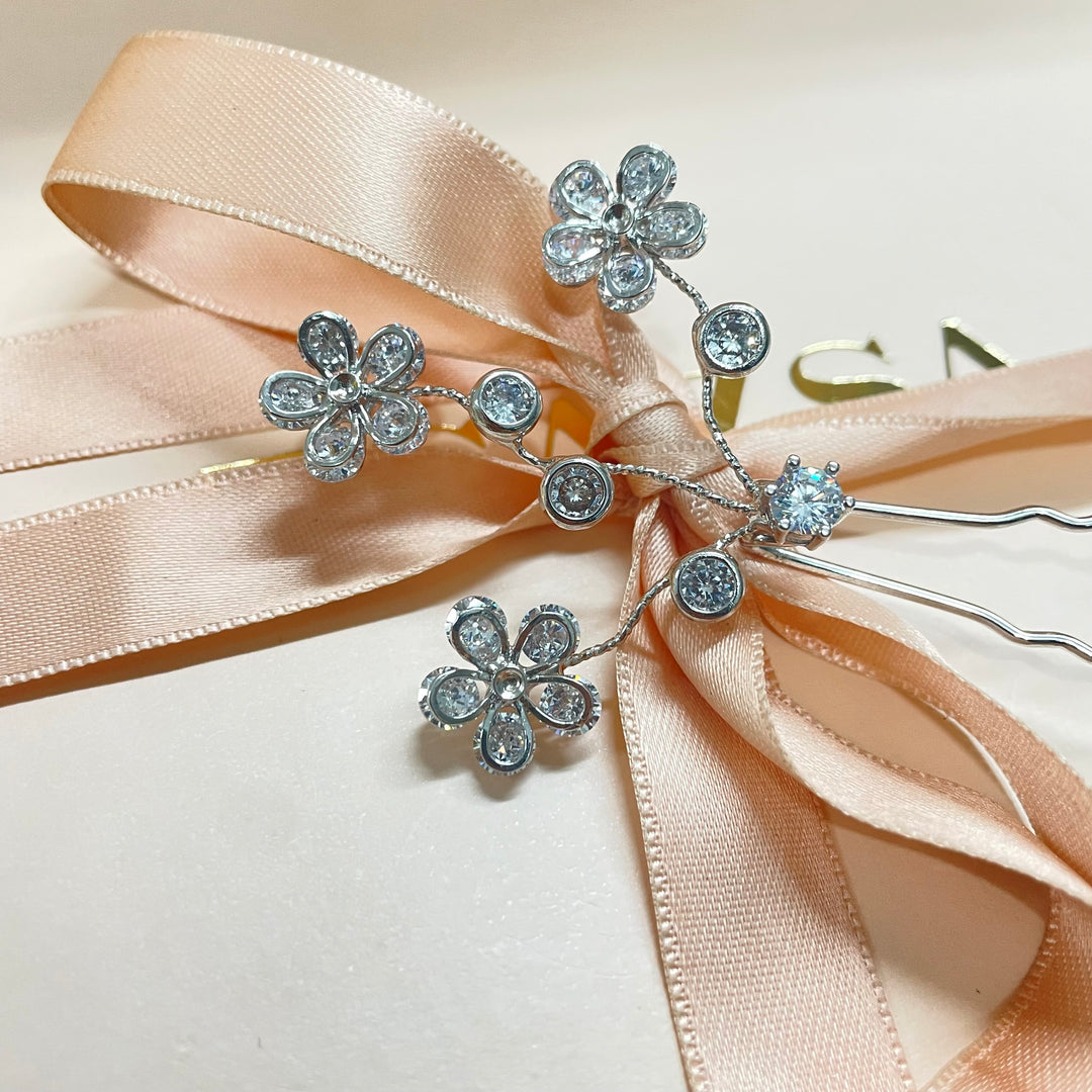 Silver 3 flower hair pin