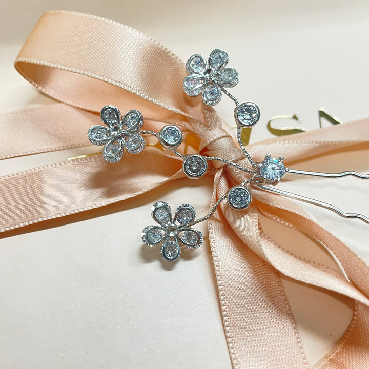 Silver 3 flower hair pin