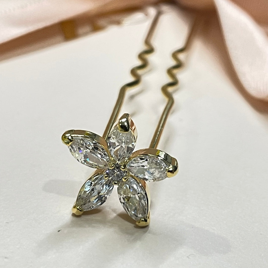 Daisy zircone hair pin