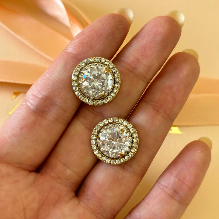 Round earrings