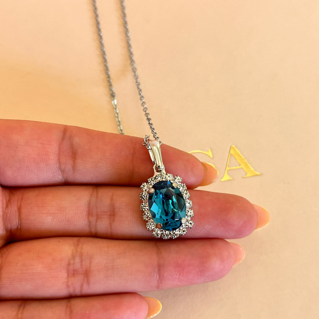 Verdemar oval preciosa crystals pendant