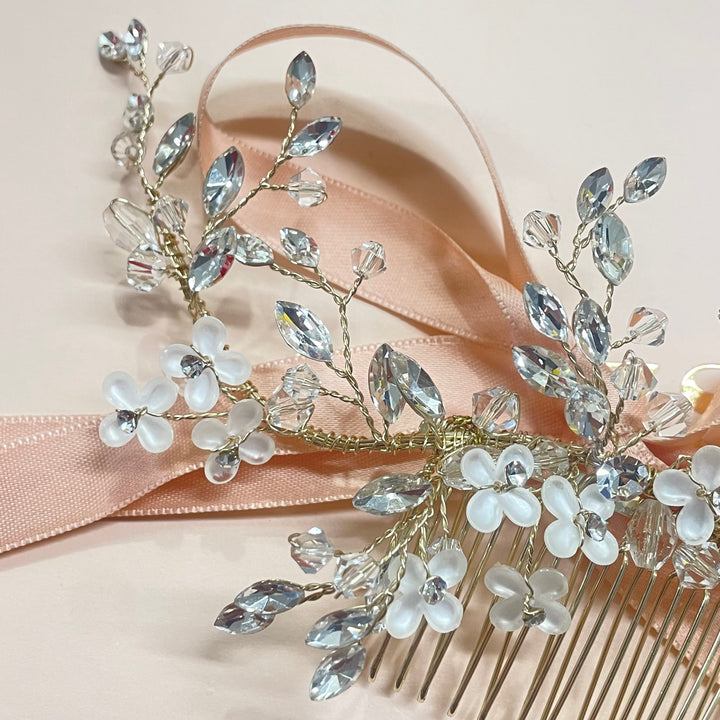 Stunning hair comb