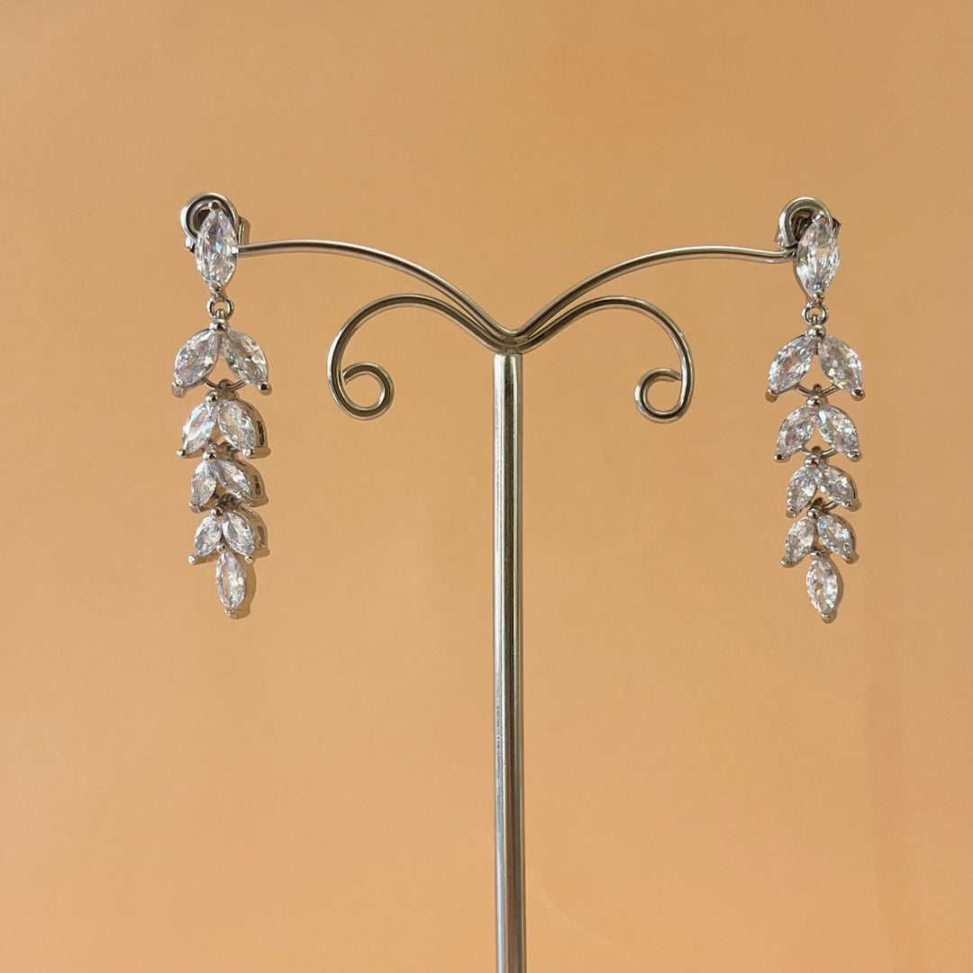 Silver zircone marquise earrings
