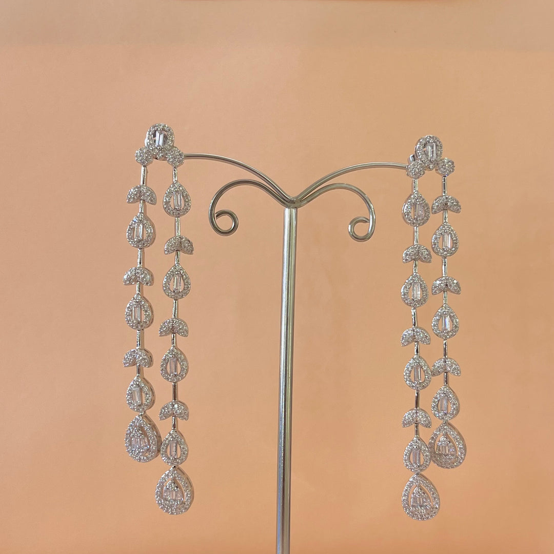 Silver zircone long earrings